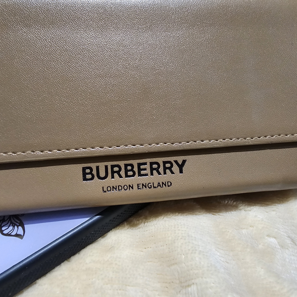 Burberry Tan Leather Wallet - Picture 5 of 12